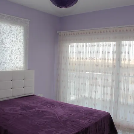 Comfortable Family Caesar Apartment *
